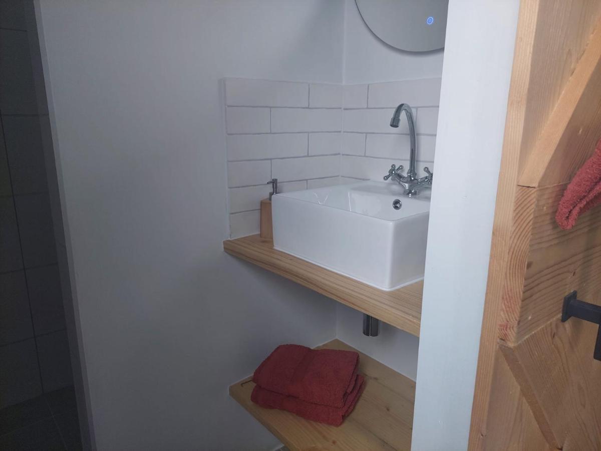 B & B Wijdzicht Wolsum Luaran gambar
